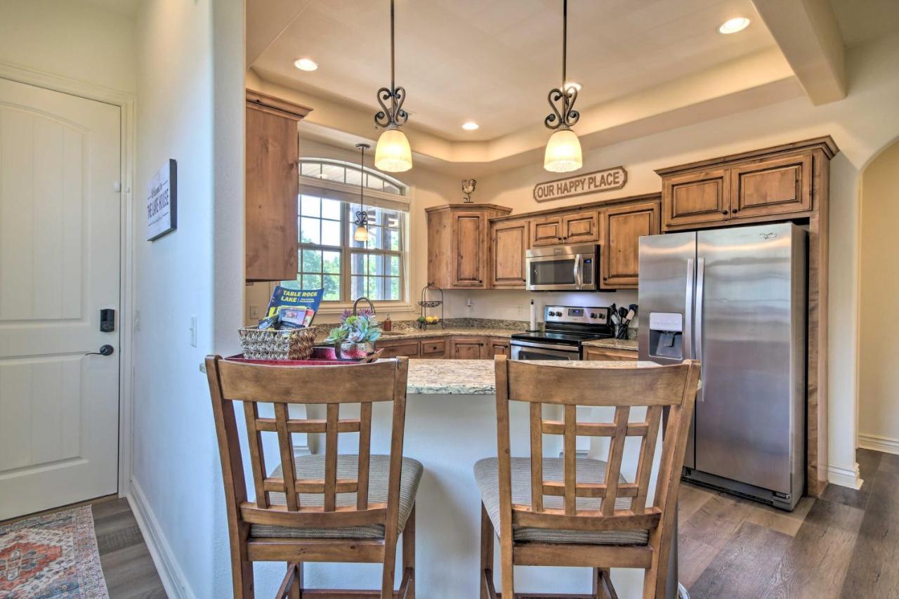 Luxe Branson Retreat With Mtn Views And Pool Access! Apartment Exterior photo