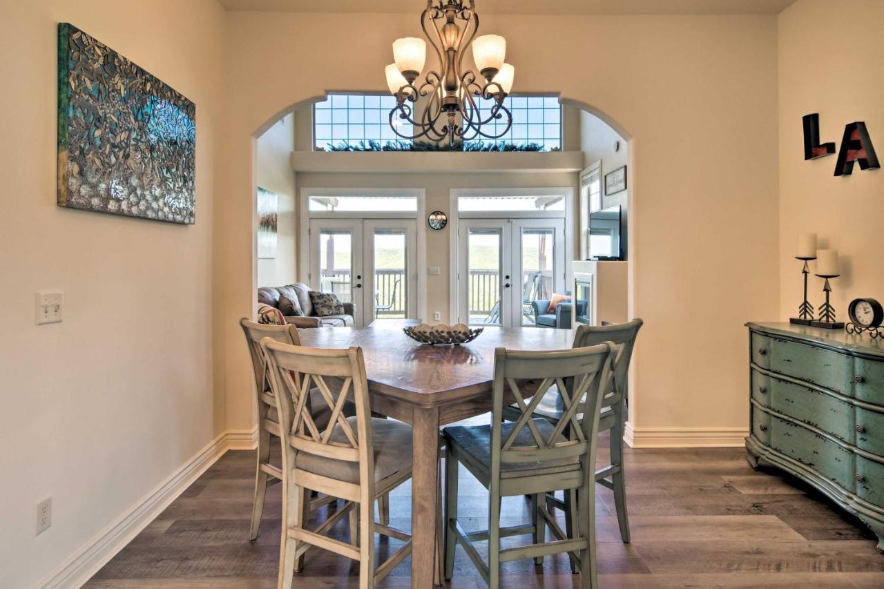 Luxe Branson Retreat With Mtn Views And Pool Access! Apartment Exterior photo