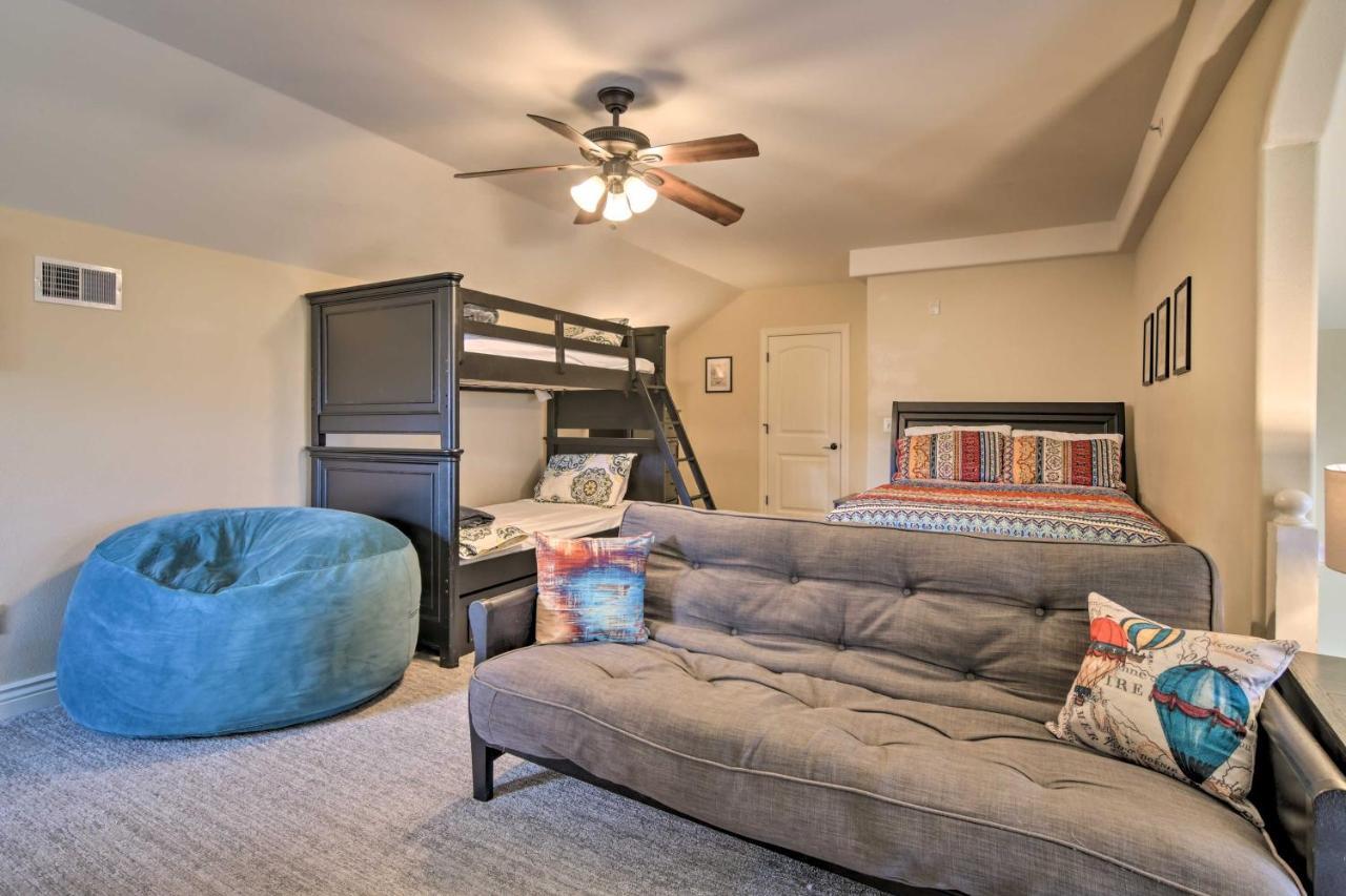 Luxe Branson Retreat With Mtn Views And Pool Access! Apartment Exterior photo