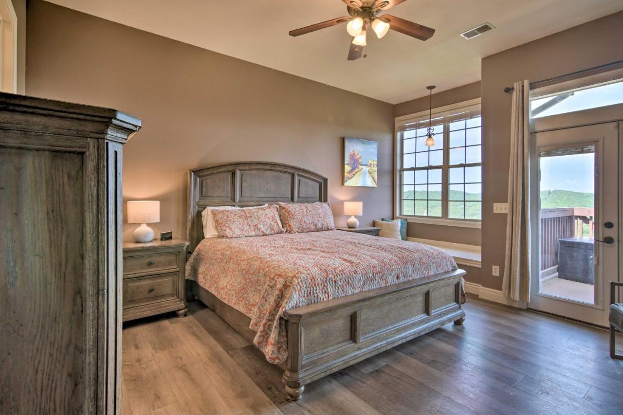 Luxe Branson Retreat With Mtn Views And Pool Access! Apartment Exterior photo