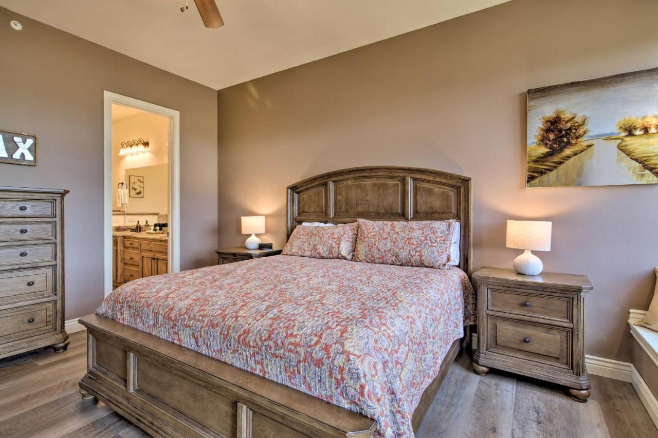 Luxe Branson Retreat With Mtn Views And Pool Access! Apartment Exterior photo