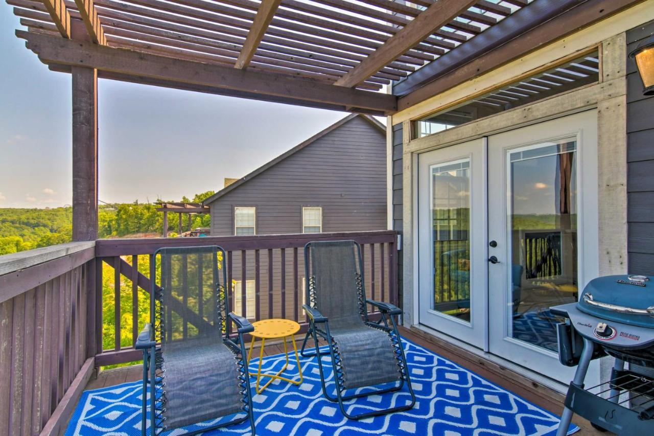 Luxe Branson Retreat With Mtn Views And Pool Access! Apartment Exterior photo